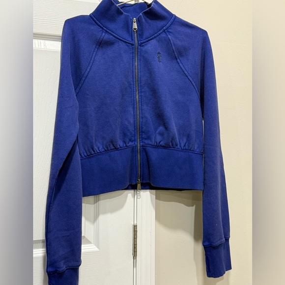 Free People Cropped Full-Zip
Sweaters Sz XL - Picture 1 of 11